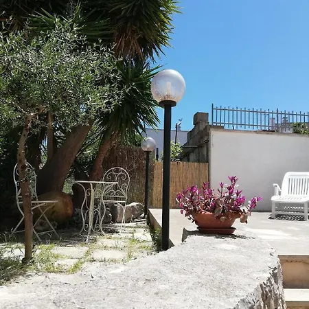 빌라 Luxury Trulli Sabotino 48