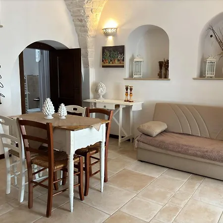 빌라 Luxury Trulli Sabotino 48 *